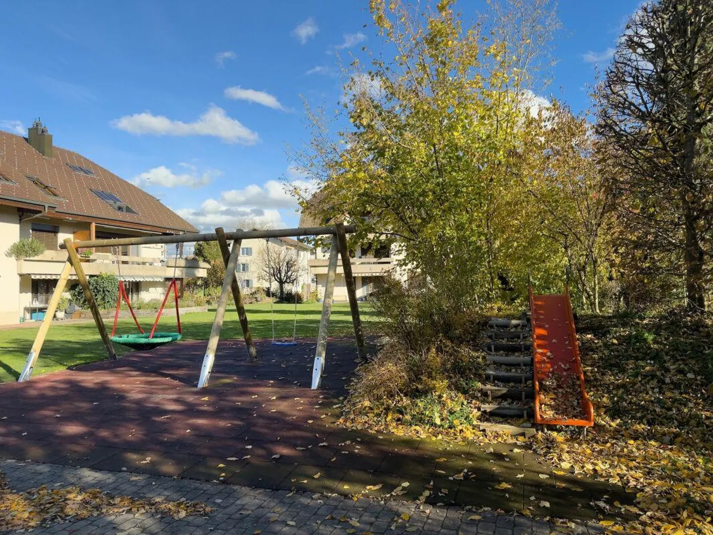 Ampio appartamento con galleria di 5,5 stanze con balcone soleggiato - Foto 23 di 26