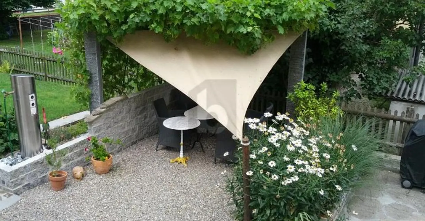 SOGNO ABITATIVO CON GRANDE GIARDINO E VICINO AL LAGO - Foto 4 di 6