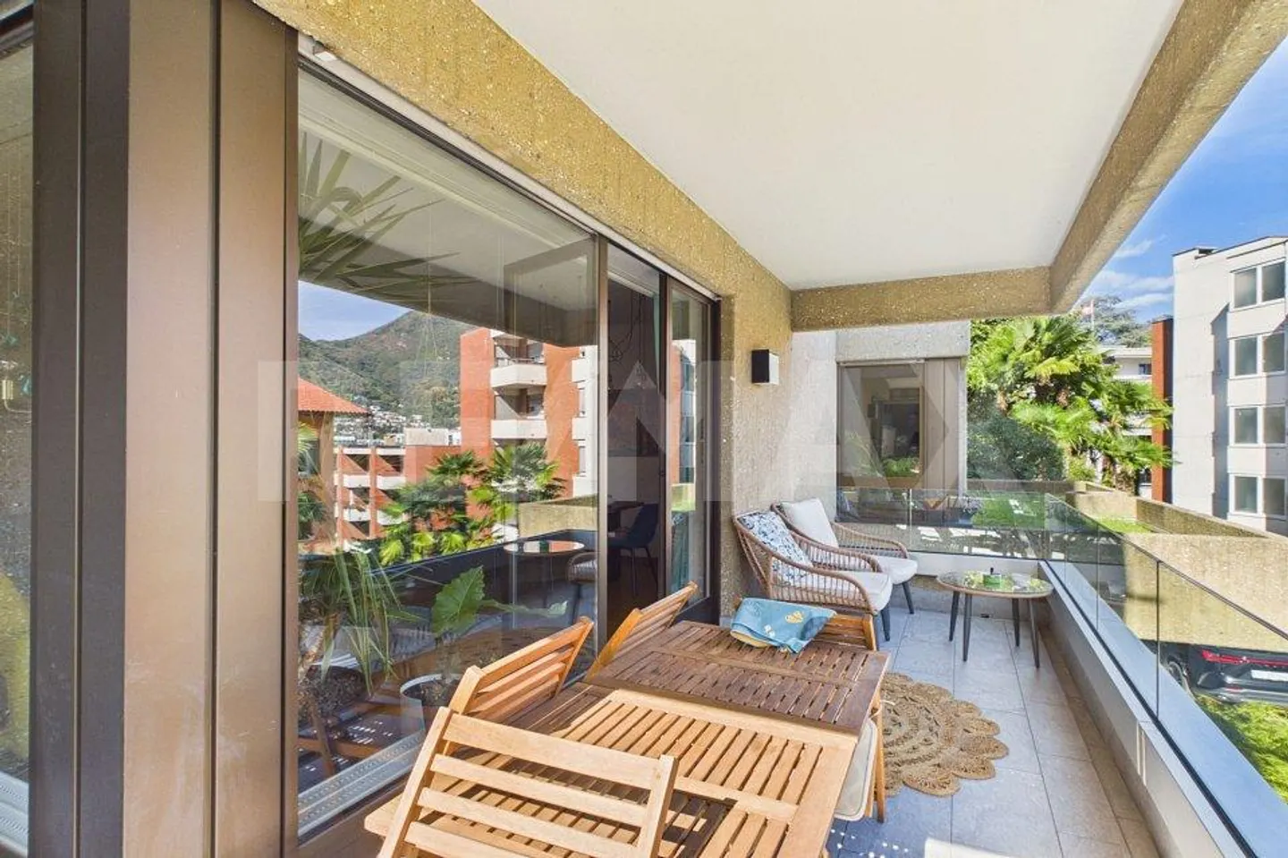 2 ½ pièces à Lugano avec grande terrasse et place de parking dans le garage - Photo 8 sur 13