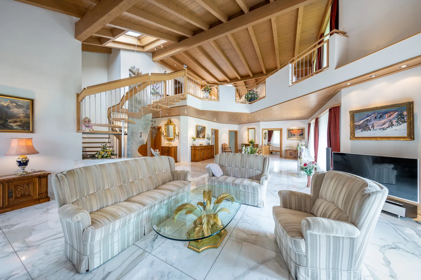 Casa esclusiva, senza barriere, con grande appartamento - Foto 2 di 12