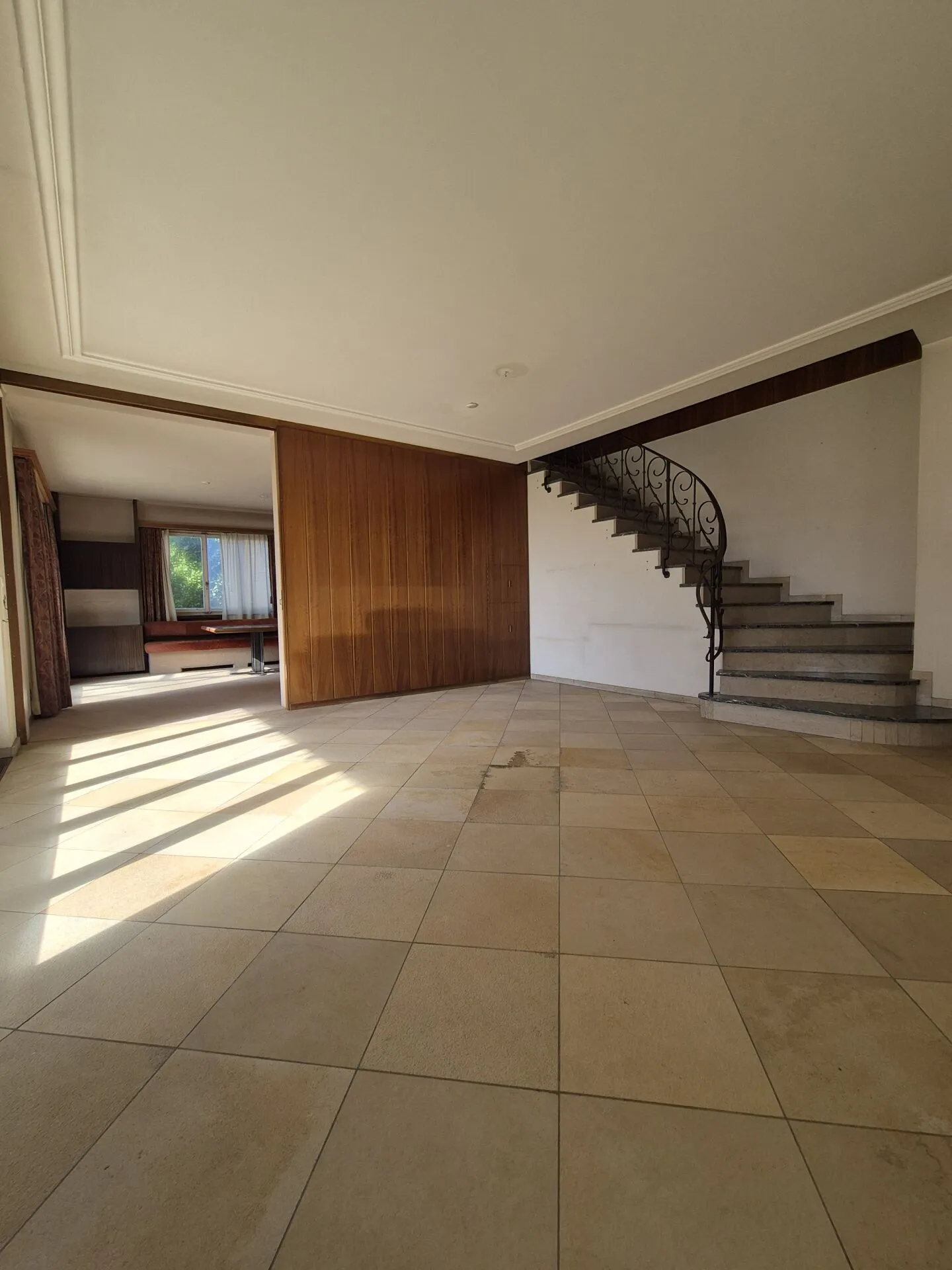 Villa di 9,5 stanze affascinante - Foto 3 di 13