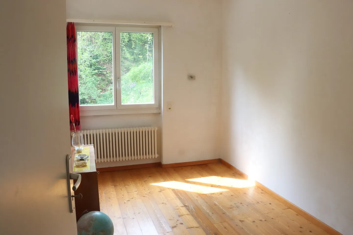Sonniges Zweifamilienhaus mit Seesicht - Foto 8 von 24