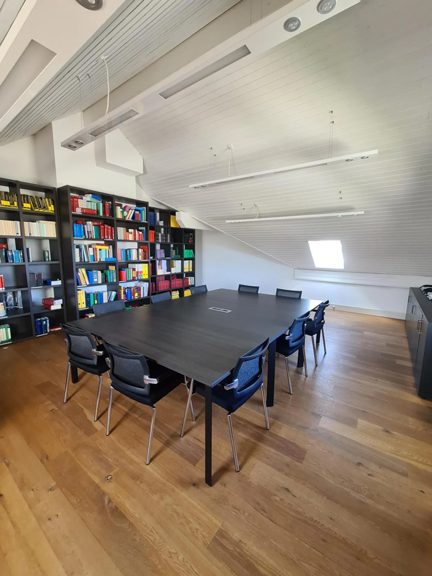 Office - Photo 2 of 5