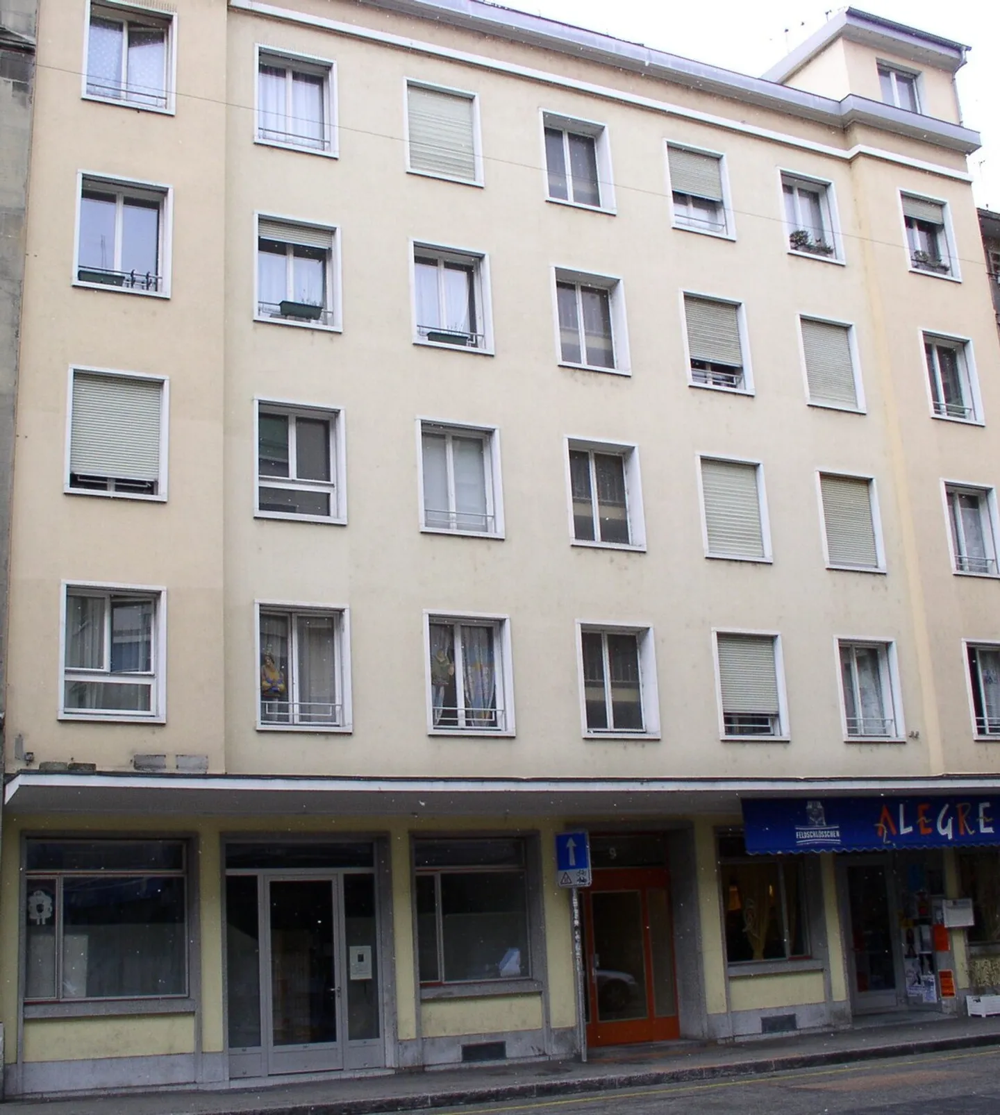 1.5 Room Apartment on the 4th Floor - Photo 1 of 5