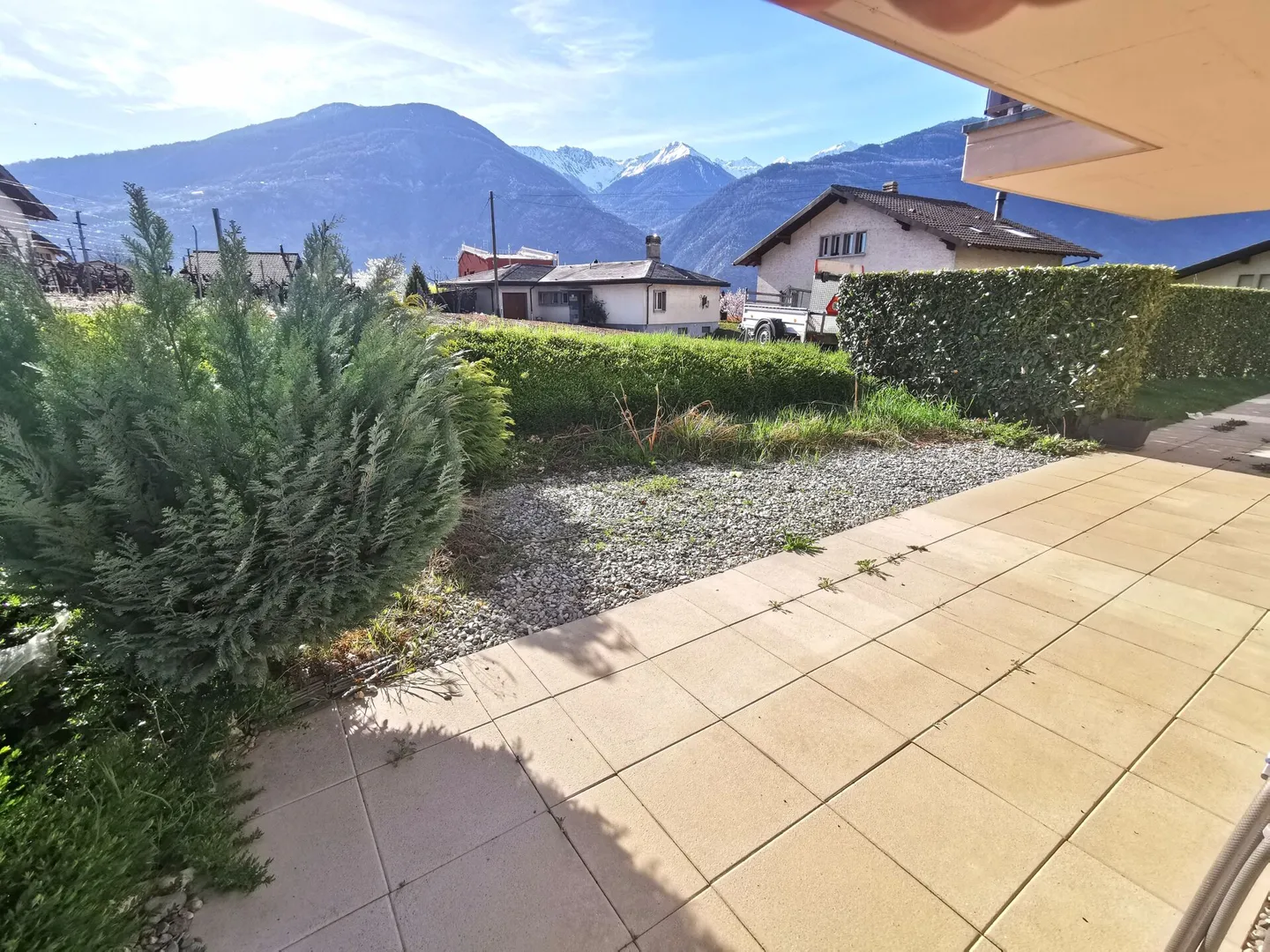 2,5-Zimmer-Wohnung mit Garten in Wohngebäude - Foto 3 von 12