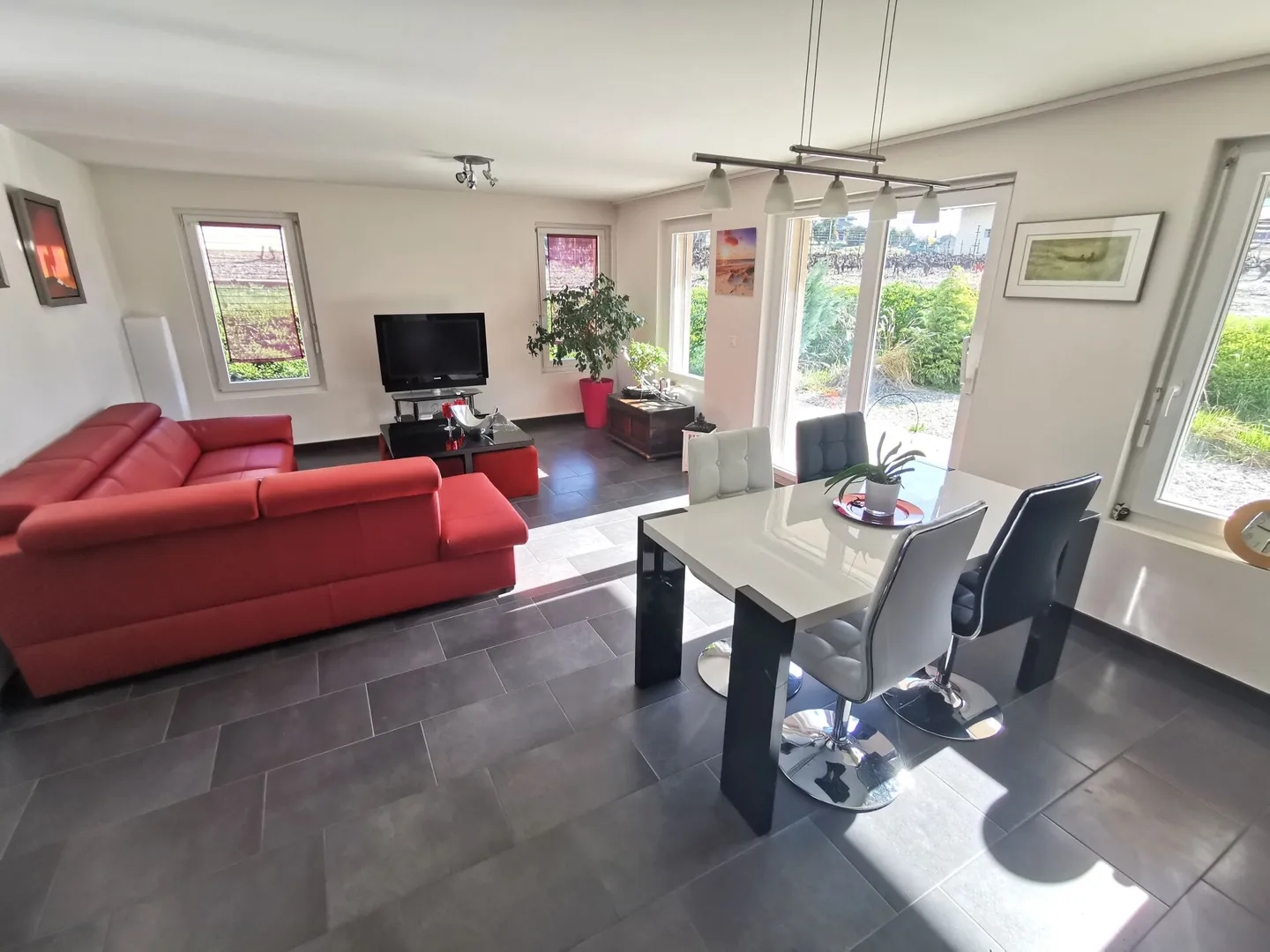 2,5-Zimmer-Wohnung mit Garten in Wohngebäude - Foto 5 von 12