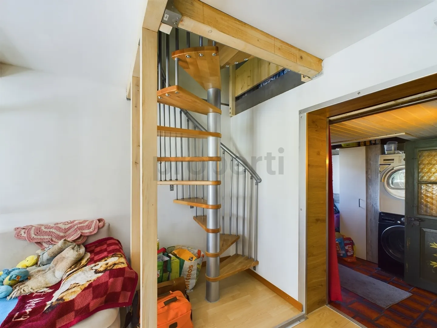 Idyllisches 2.5-Zimmer-Haus in Linthal - Glarus Süd an ruhiger und sonniger Lage (Erst- oder Zweiwohnsitz) - Foto 4 von 8