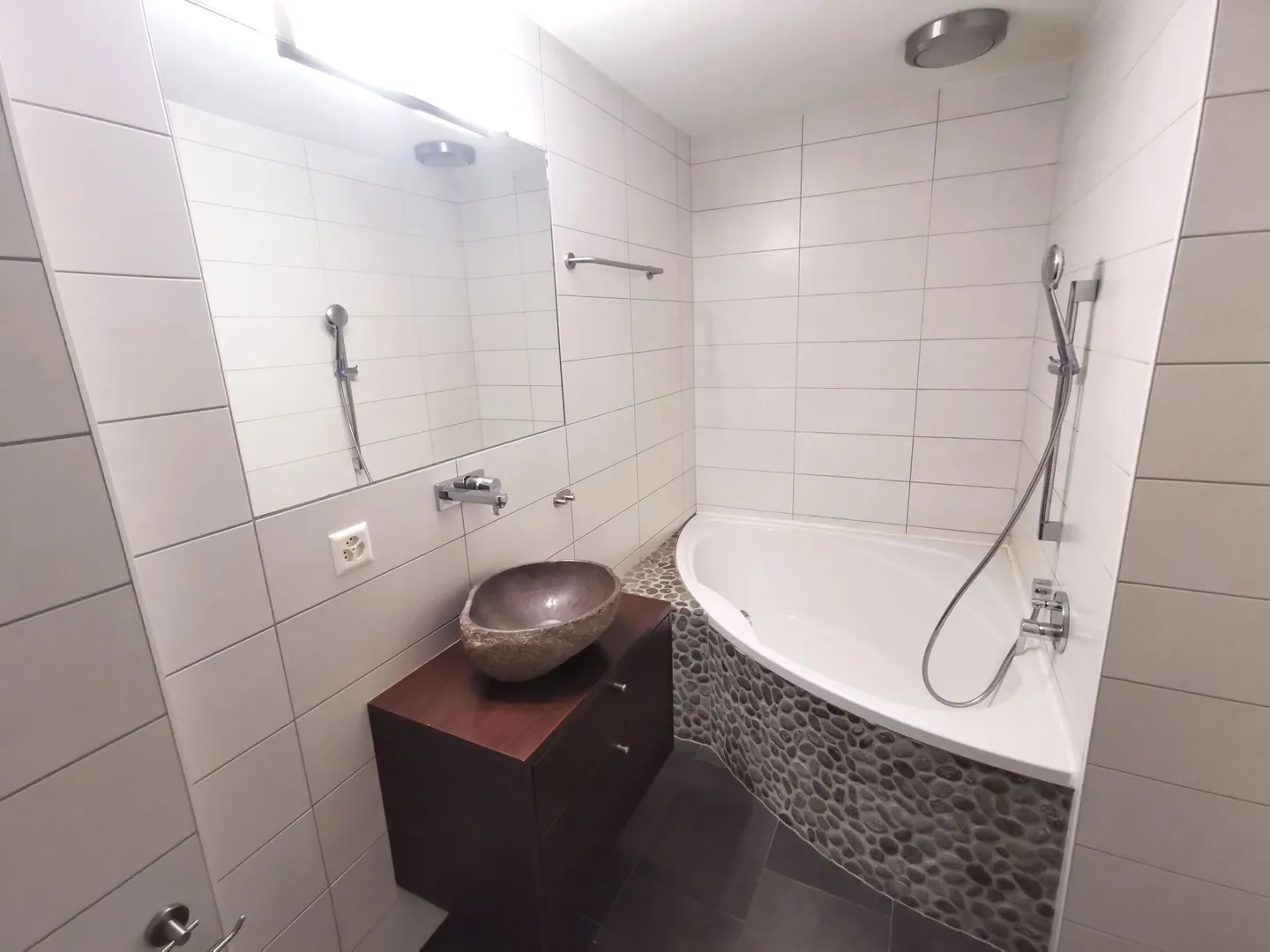 2,5-Zimmer-Wohnung mit Garten in Wohngebäude - Foto 7 von 12