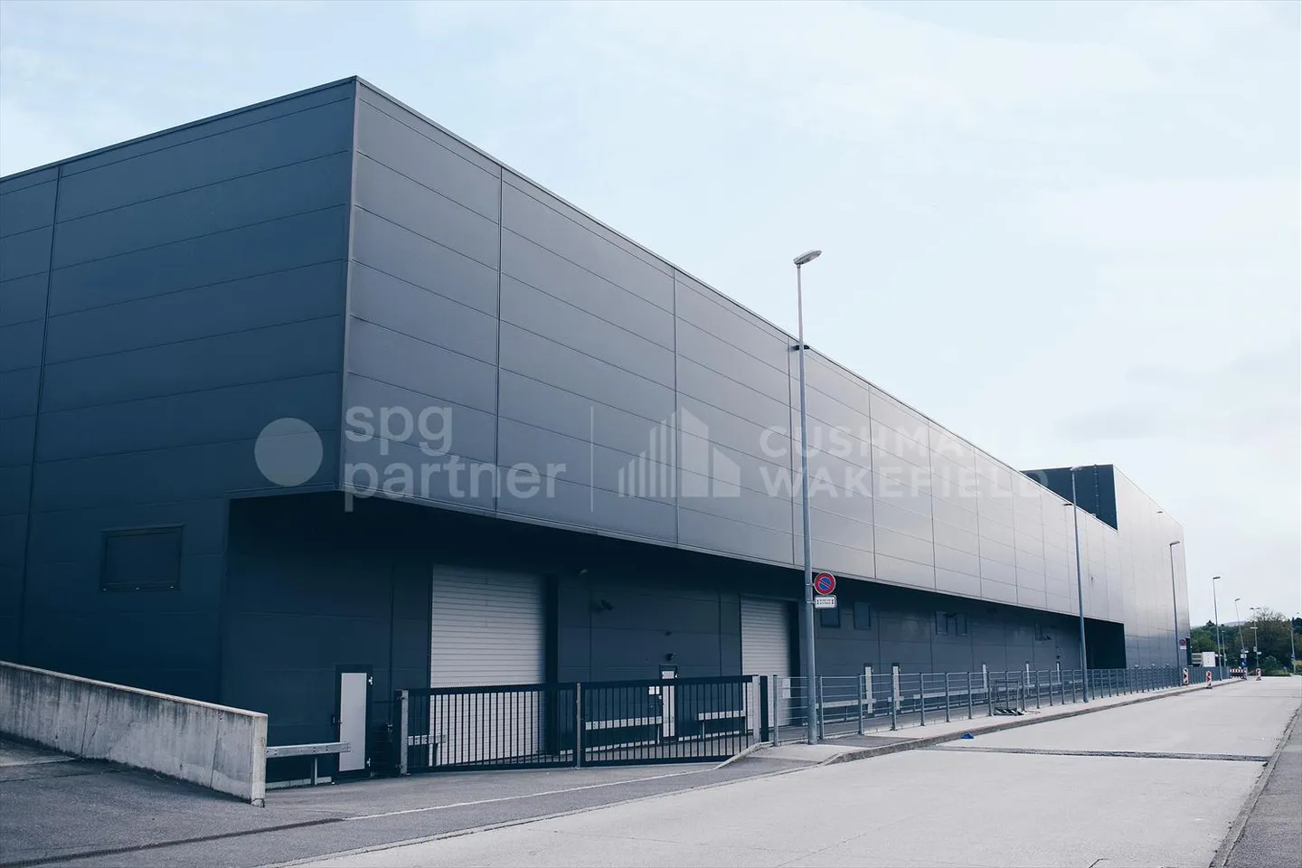 Dépôt - Photo 3 sur 4