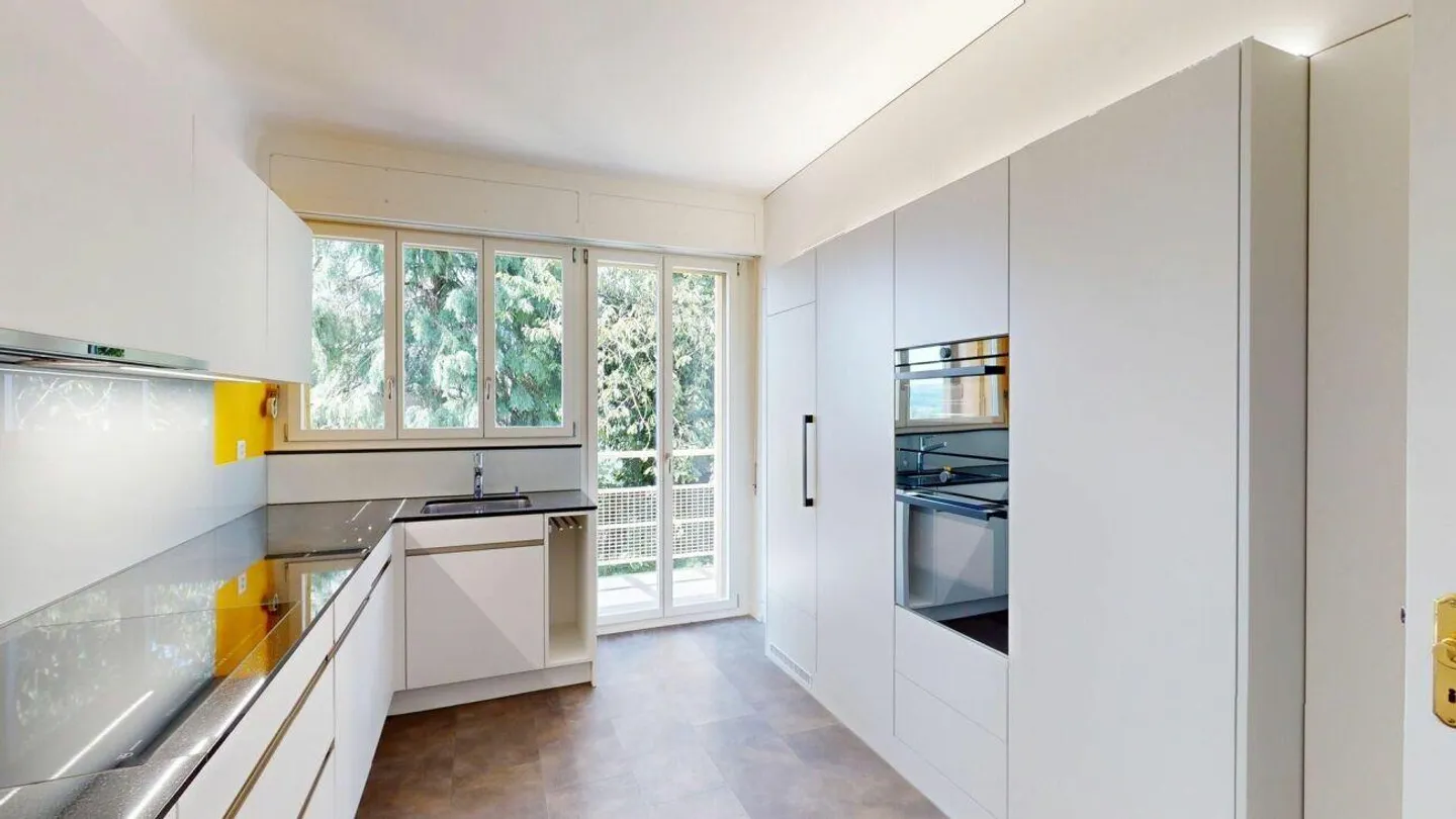 Freshly renovated gem with old building charm in Wesemlin - Photo 5 of 14