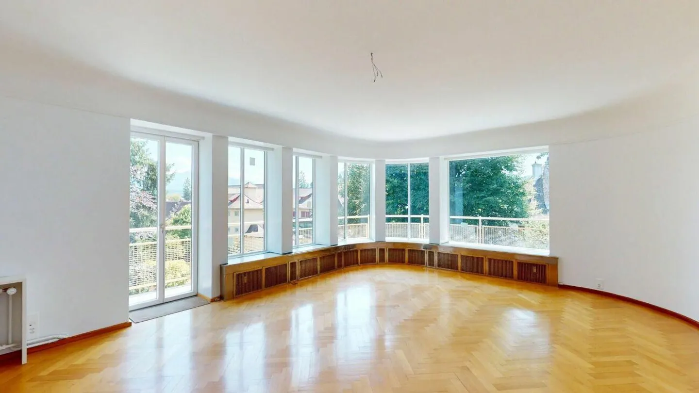 Freshly renovated gem with old building charm in Wesemlin - Photo 1 of 14