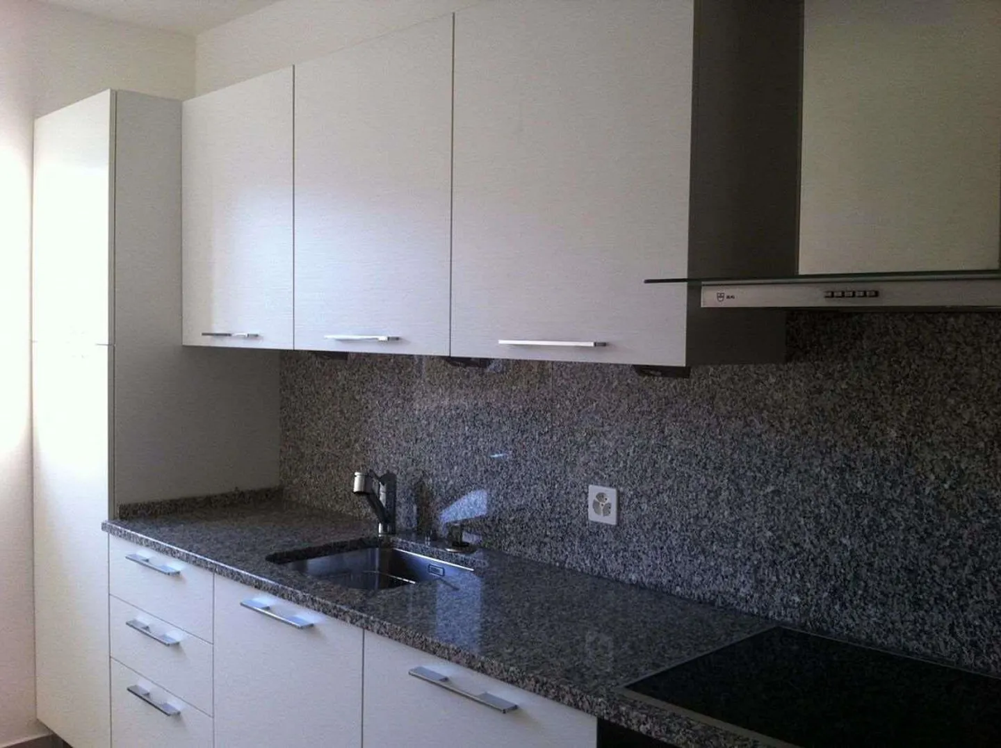 AMPIO APPARTAMENTO 4.5 STANZE A LUGANO - PREGASSONA - Foto 6 di 10