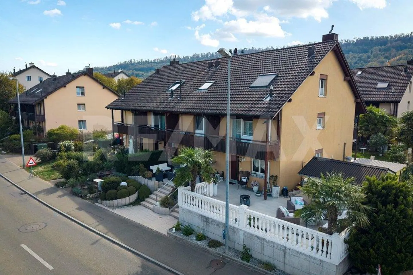 Townhouse familiare affascinante - Foto 2 di 13