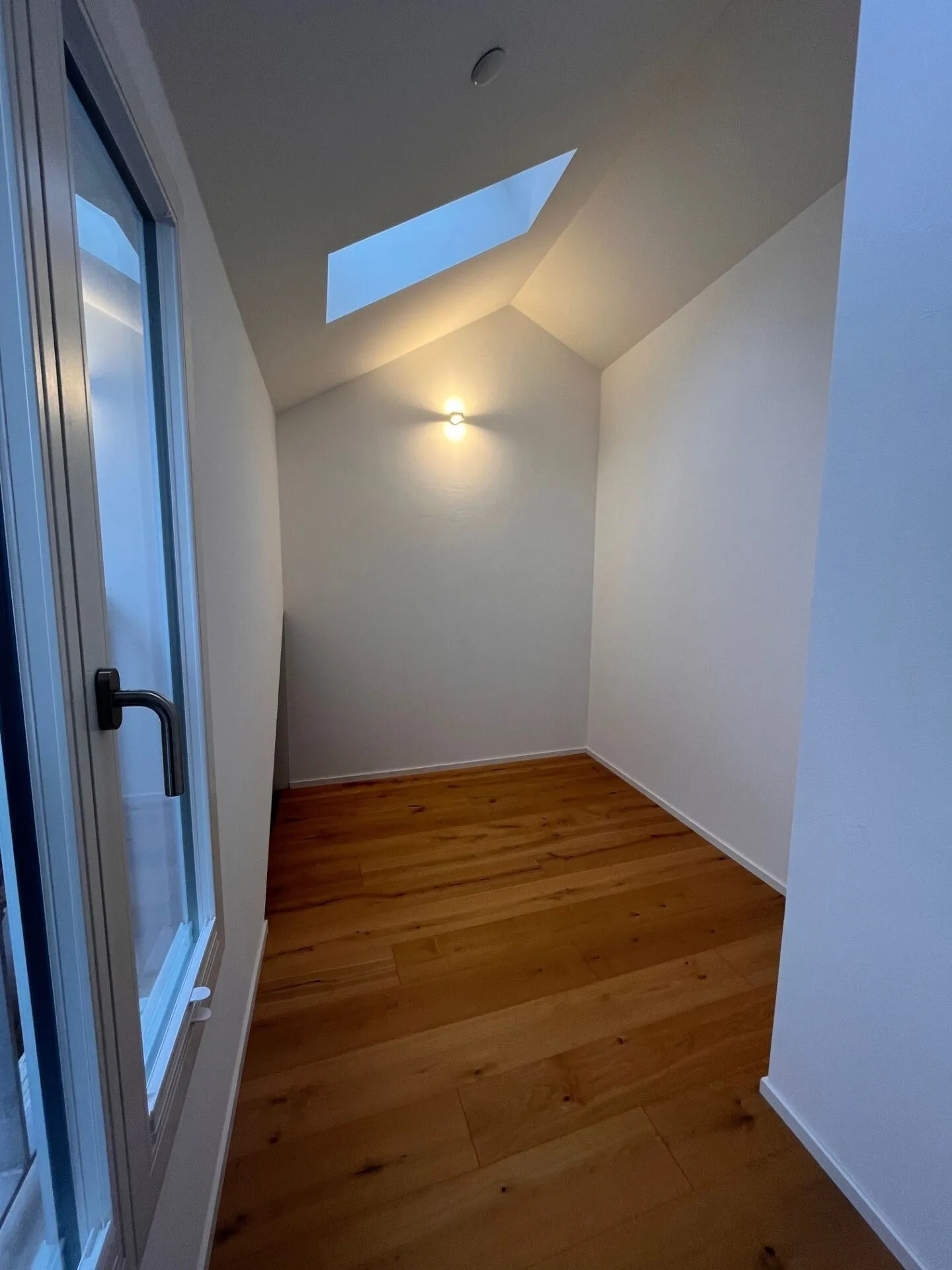 Charmante Wohnung mit Balkon - Foto 4 von 6