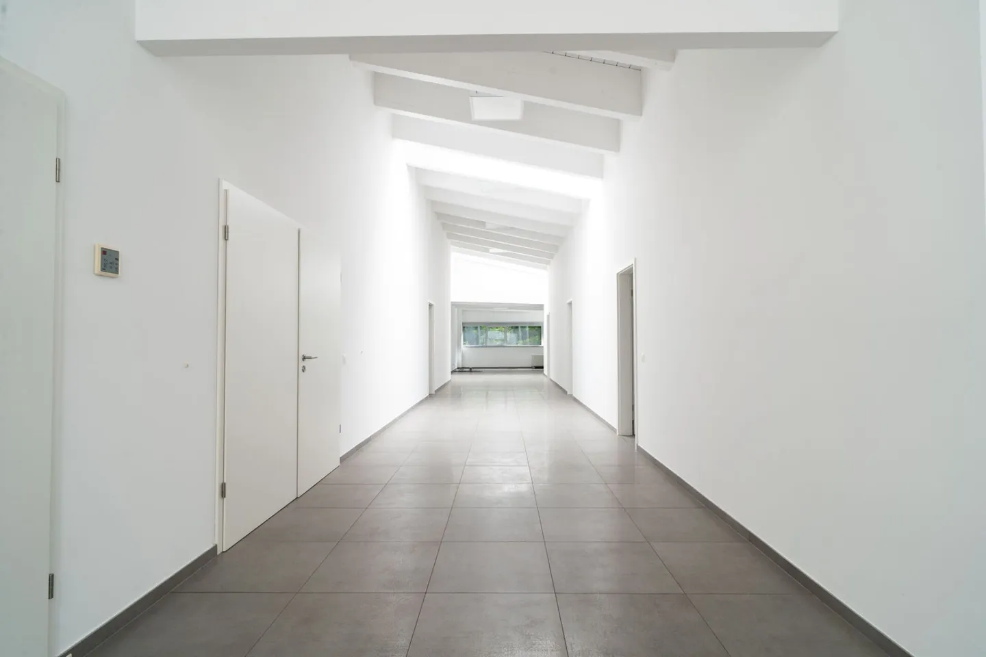 Modern Offices for Rent - Photo 3 of 4
