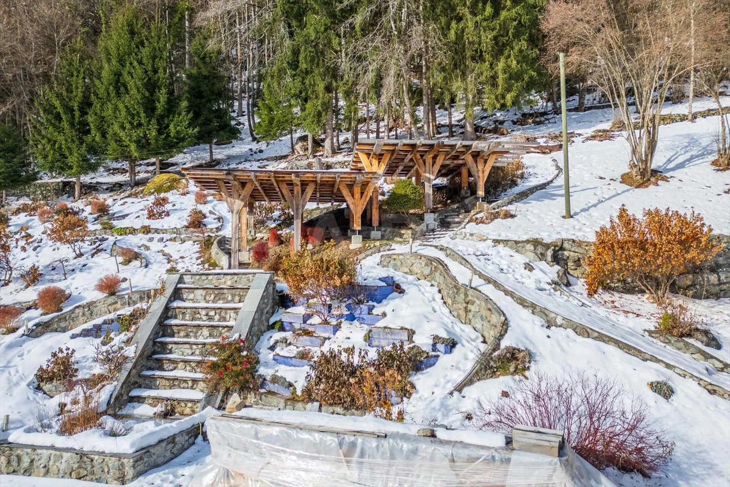 Baugrundstück - Foto 1 von 6