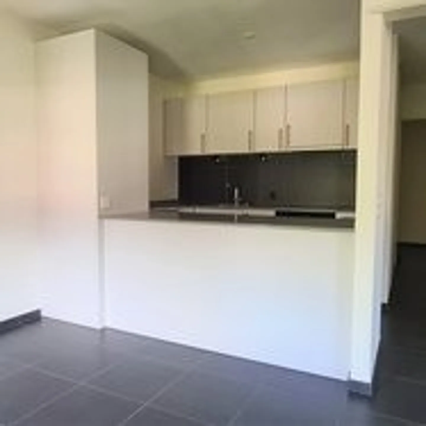 Charmante appartement de 1,5 pièce à Nidau cherche de nouveaux locataires! - Photo 1 sur 6