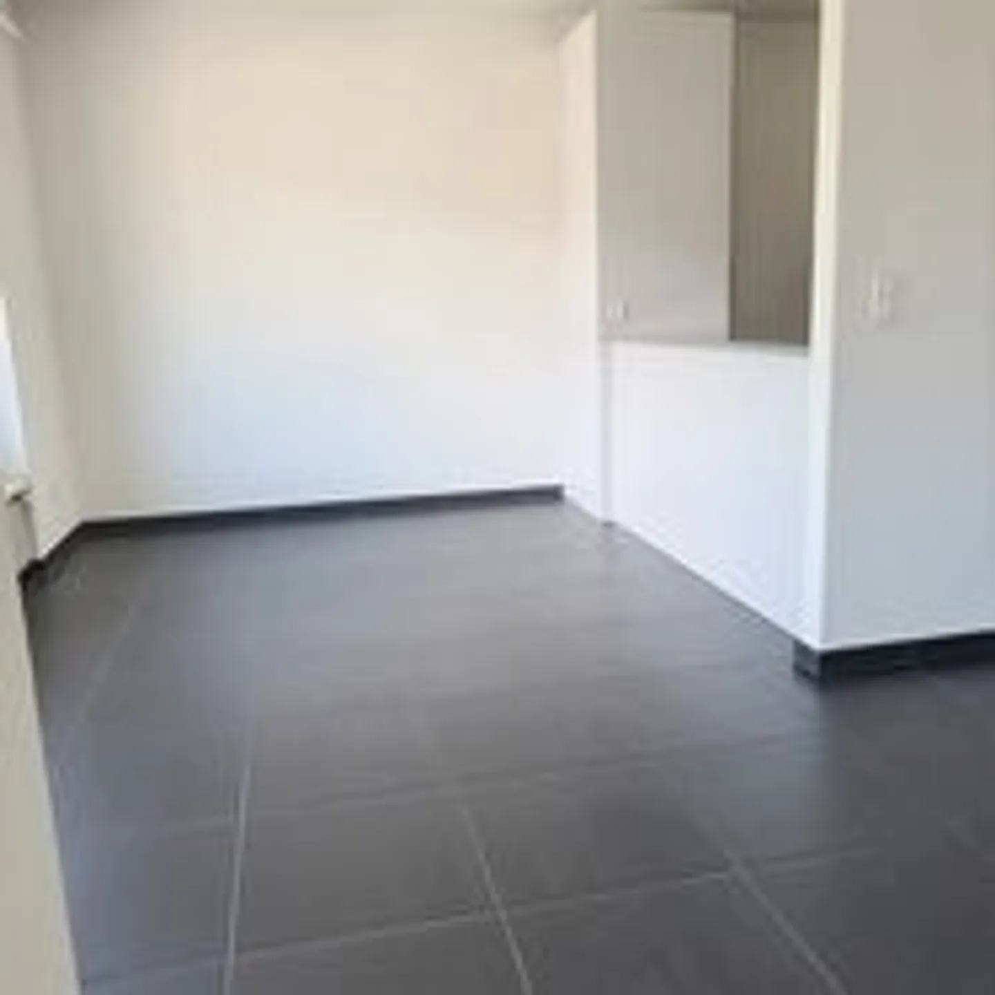 Charmante appartement de 1,5 pièce à Nidau cherche de nouveaux locataires! - Photo 4 sur 6