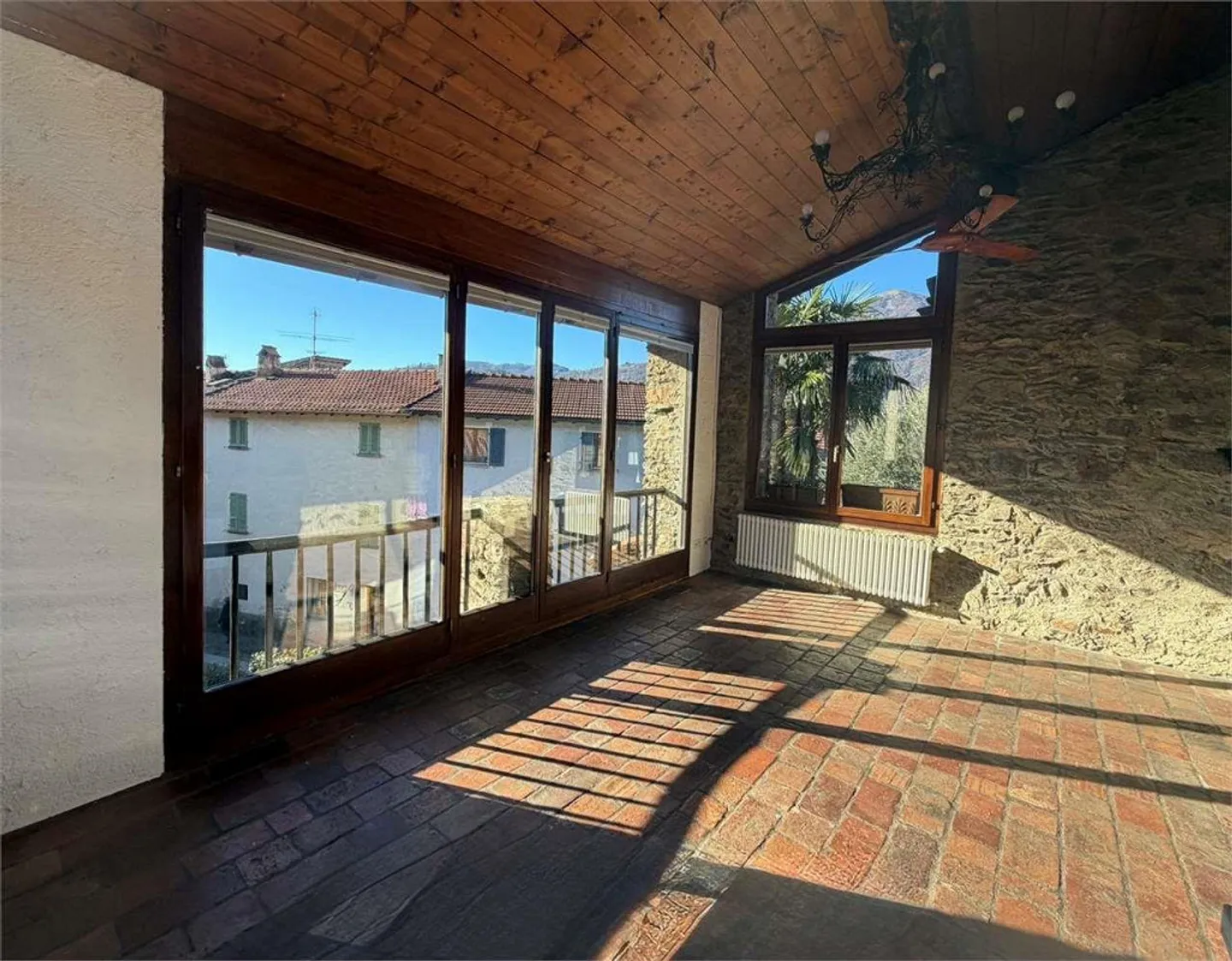 In Ponte Capriasca, charmante 3,5-Zimmer-Wohnung im Kern - Foto 1 von 13