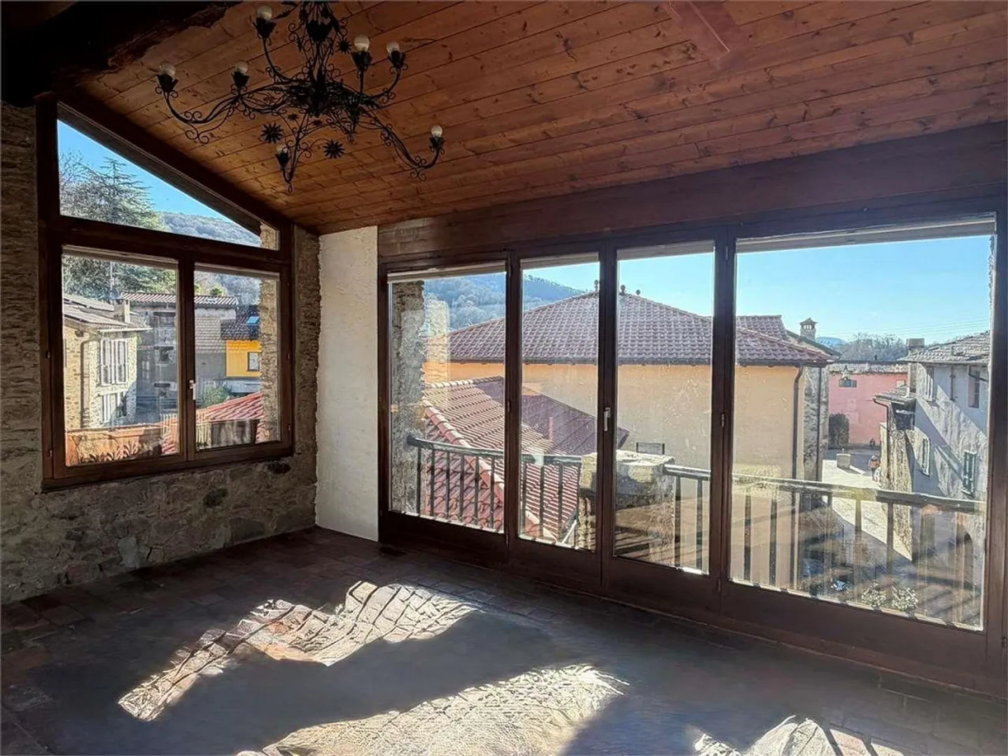 In Ponte Capriasca, charmante 3,5-Zimmer-Wohnung im Kern - Foto 2 von 13