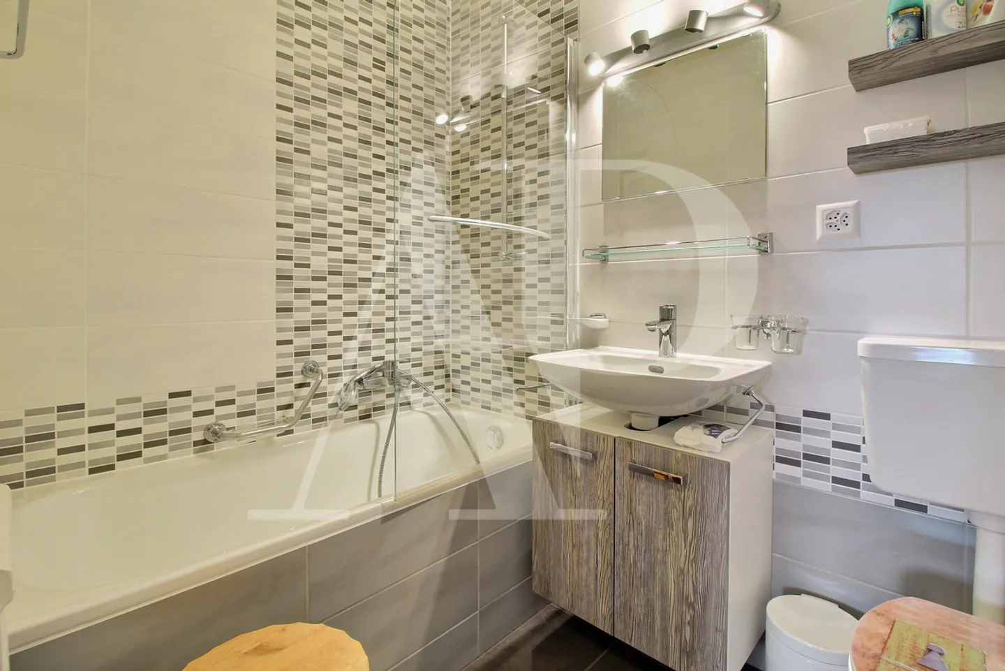 Il tuo pied-à-terre nel cuore di Champéry, questo inverno - Foto 17 di 23