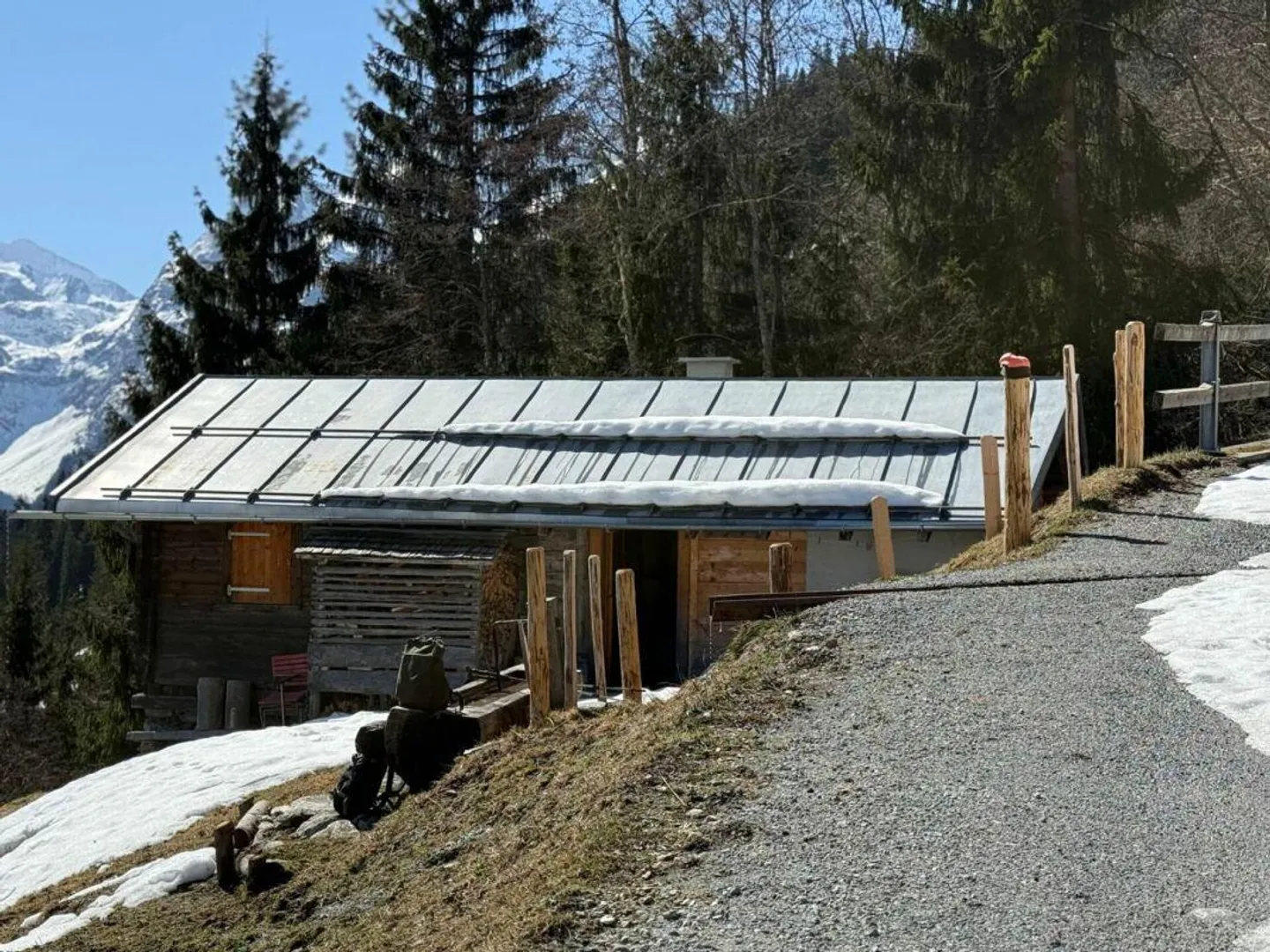 Posizione panoramica circondata da cime - Foto 10 di 10