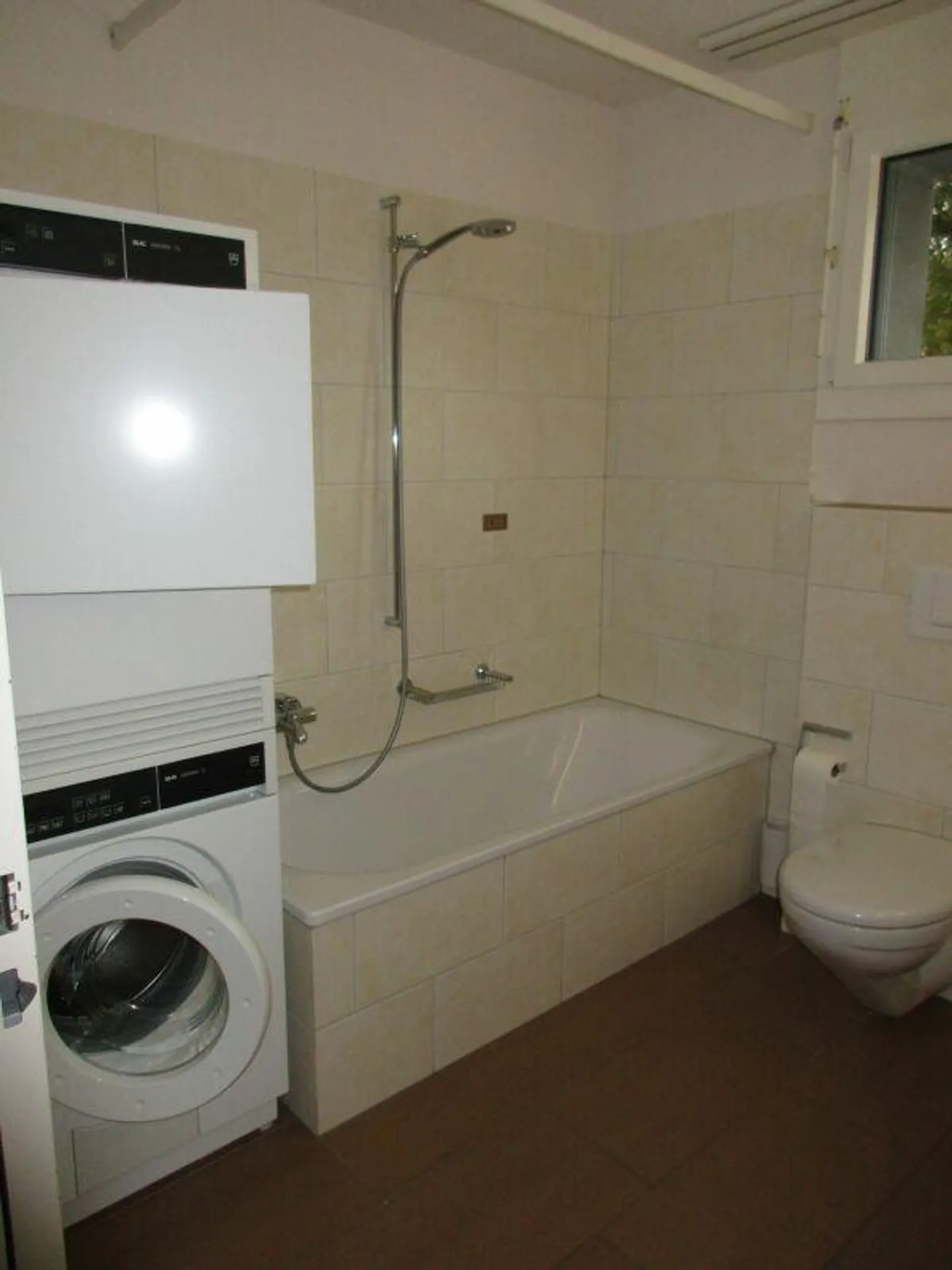 3.5-room apartment with outdoor seating area in a central location - Photo 5 of 6