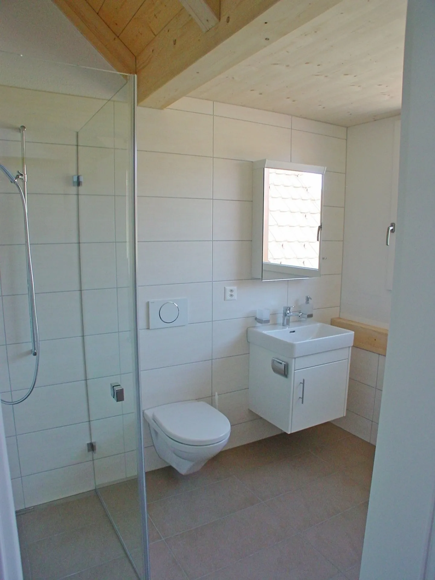 For rent: Beautiful 4.5-room attic apartment with gallery - Photo 7 of 11