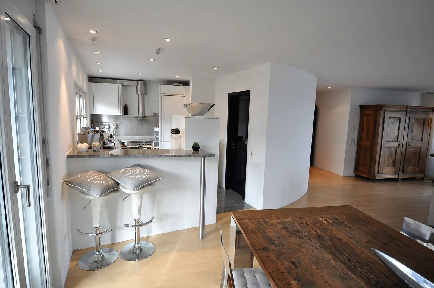 Appartamento 4,5 locali con vista mozzafiato sul lago di Zurigo a Oberrieden - Foto 4 di 12