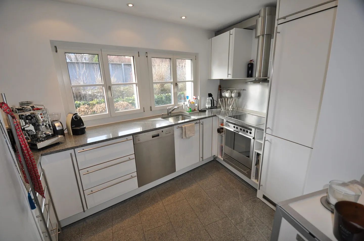 Appartamento 4,5 locali con vista mozzafiato sul lago di Zurigo a Oberrieden - Foto 7 di 12