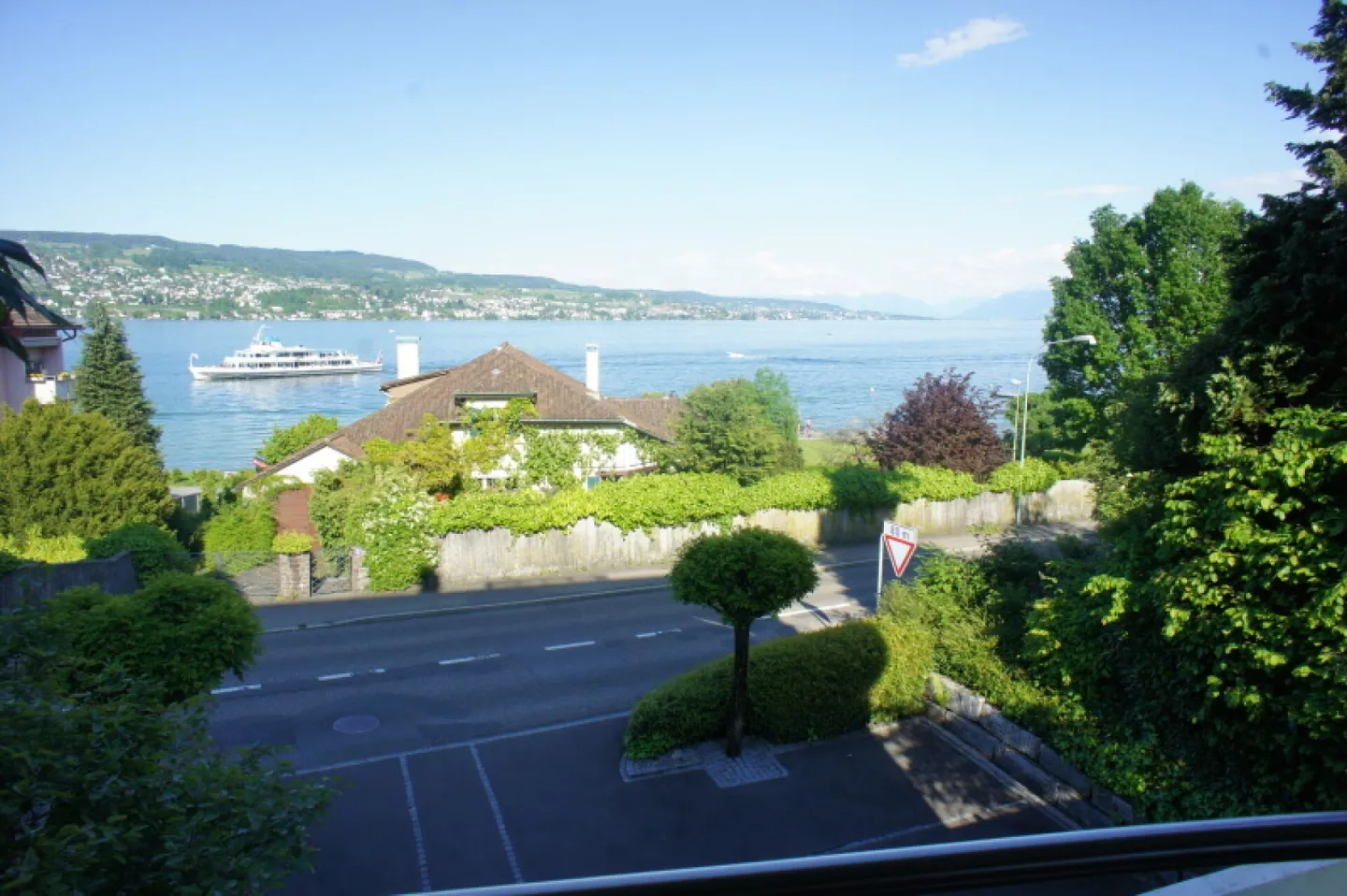Appartamento 4,5 locali con vista mozzafiato sul lago di Zurigo a Oberrieden - Foto 11 di 12