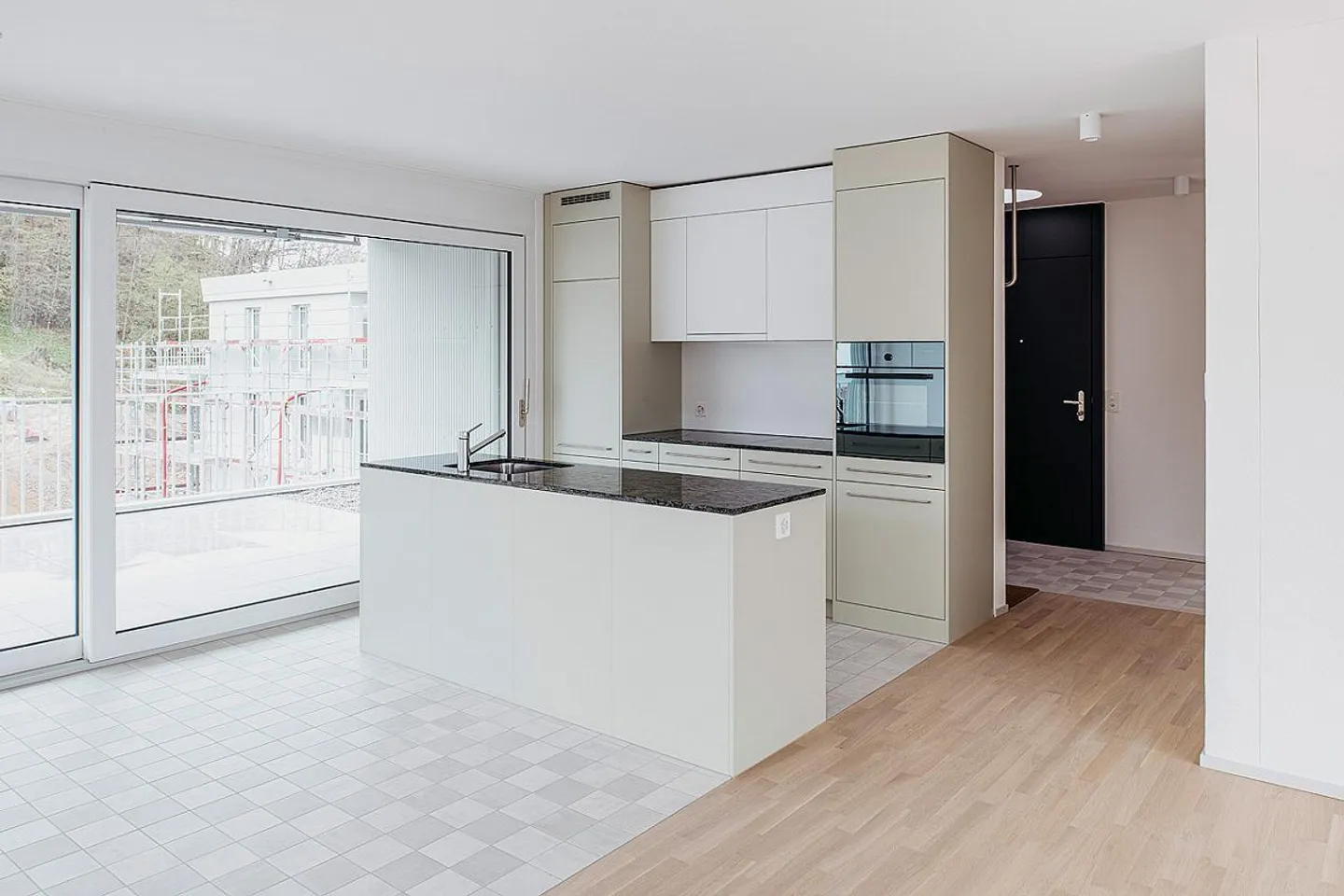 Appartement en attique de 3,5 pièces à Flawil - Photo 2 sur 13