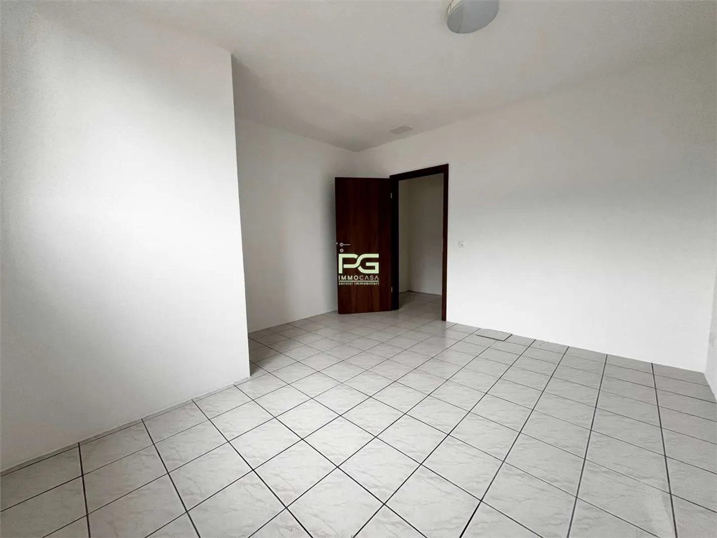 Zweifamilienhaus mit herrlicher Aussicht - Foto 10 von 13