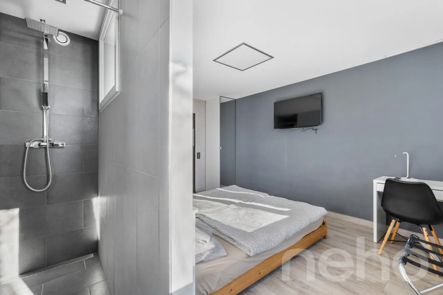 Hotel for sale: 26 rooms, 18,319 m² of land, lake view - Photo 5 of 13