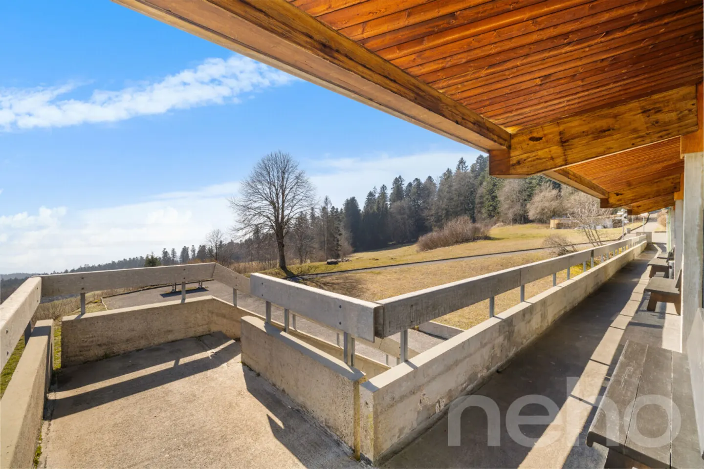 Hotel for sale: 26 rooms, 18,319 m² of land, lake view - Photo 12 of 13