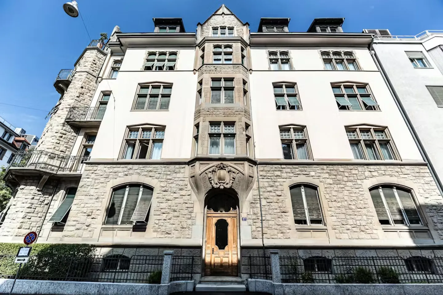 Charming Zurich Apartment - Photo 5 of 10