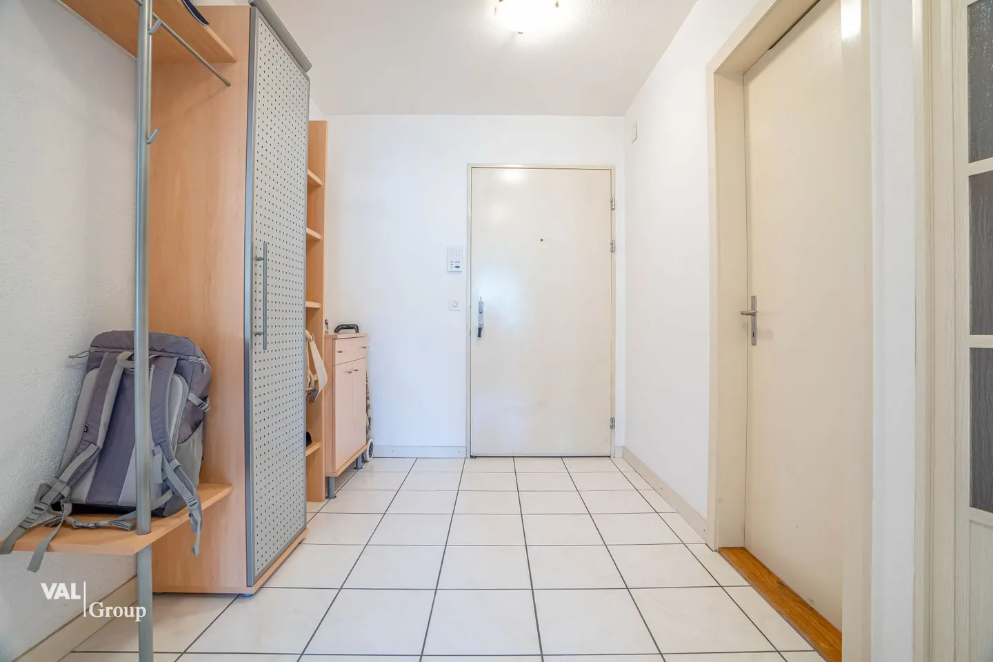 Appartement lumineux avec terrasse - Photo 7 sur 13