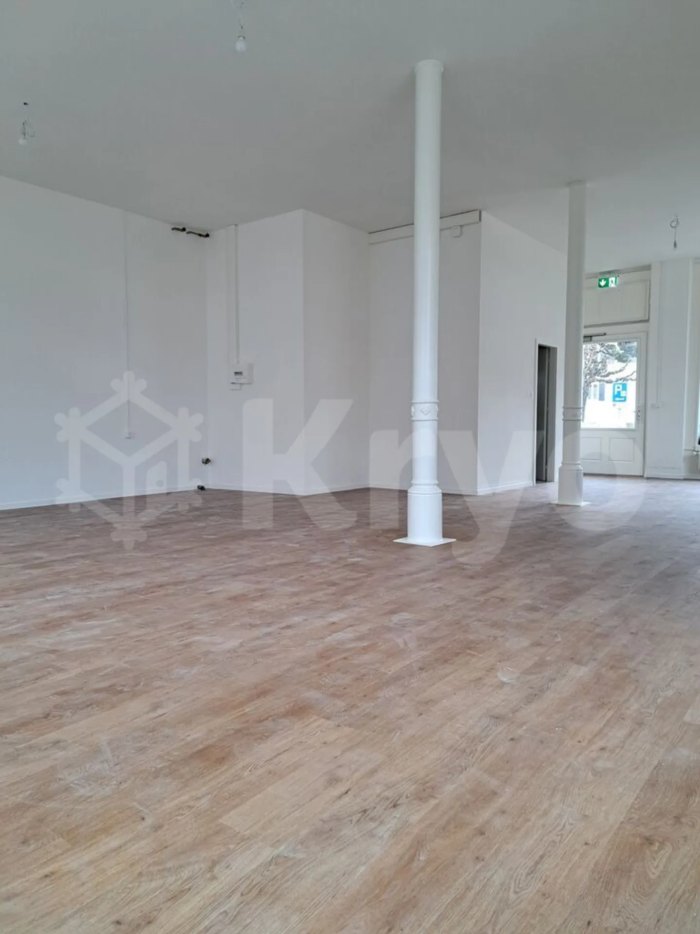 Renovated commercial space 70 m2 - Photo 4 of 5