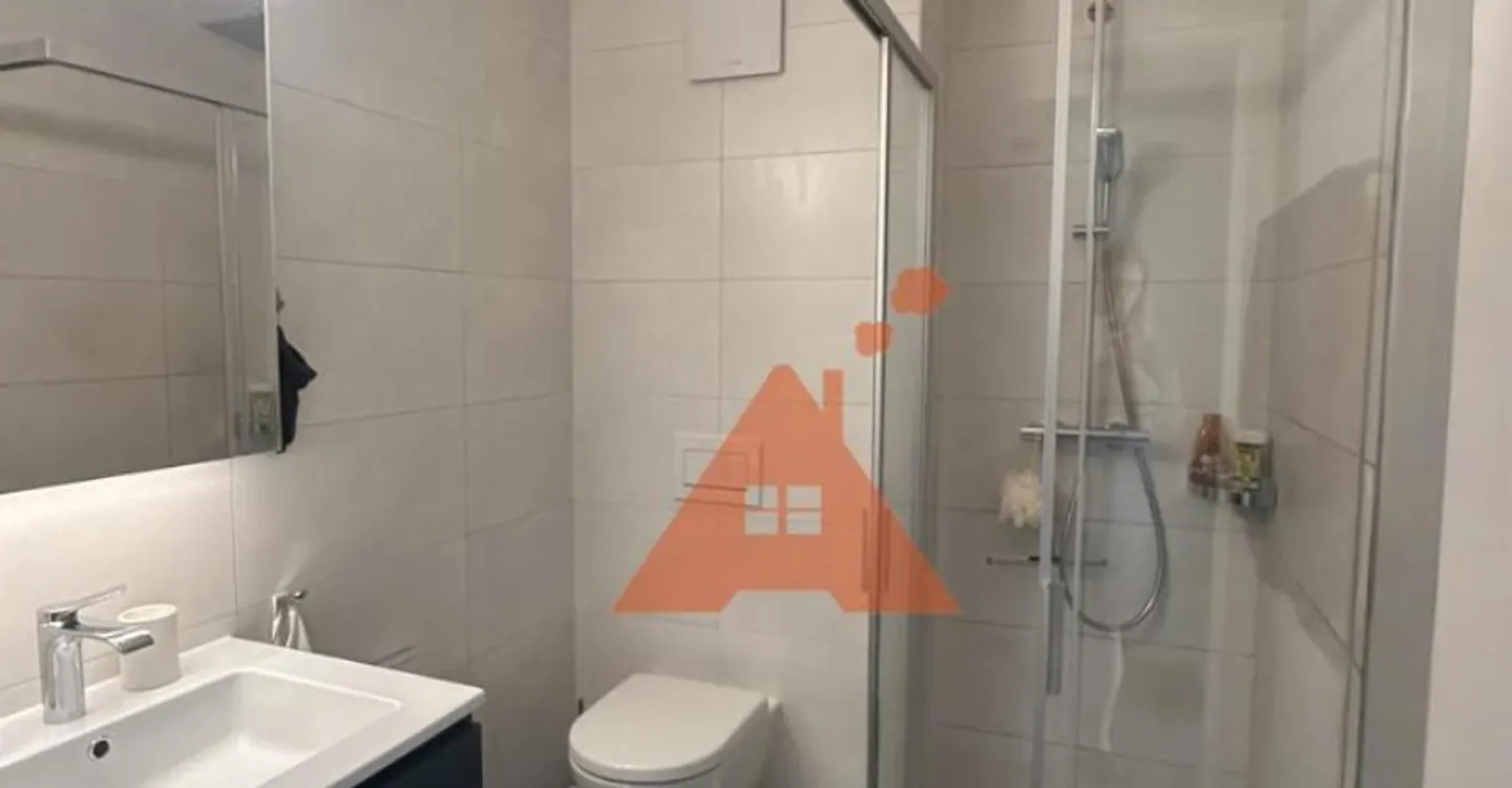 Spacieux duplex de 5,5 pièces sous toiture - Photo 6 sur 10