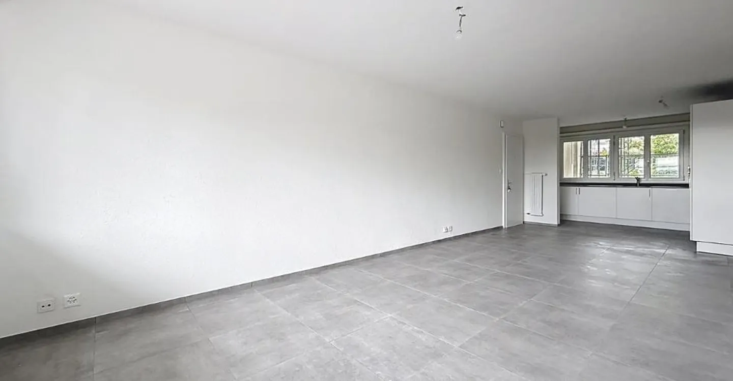 Renovated Apartment in Quiet Area - Photo 3 of 7