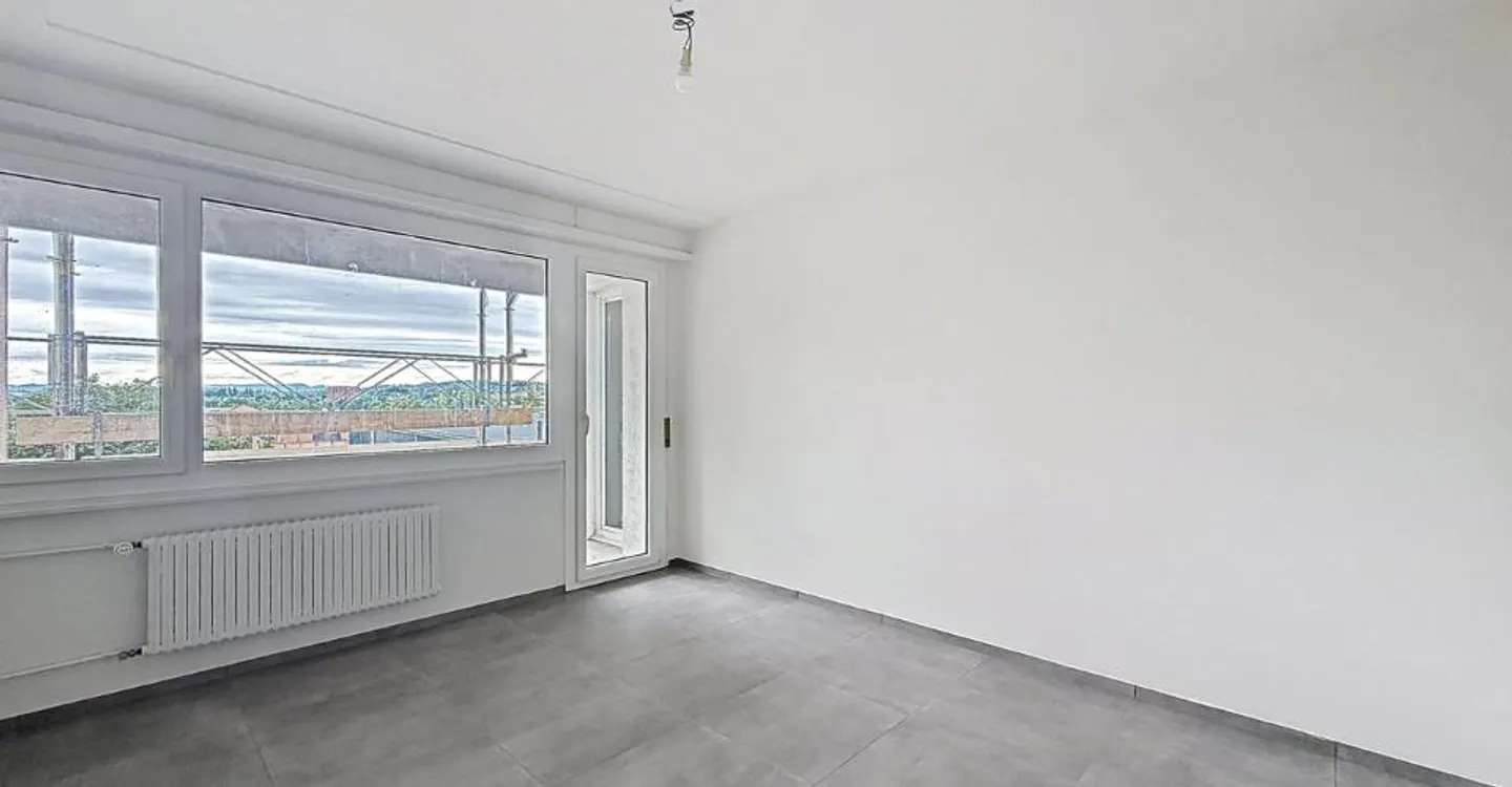 Renovated Apartment in Quiet Area - Photo 6 of 7