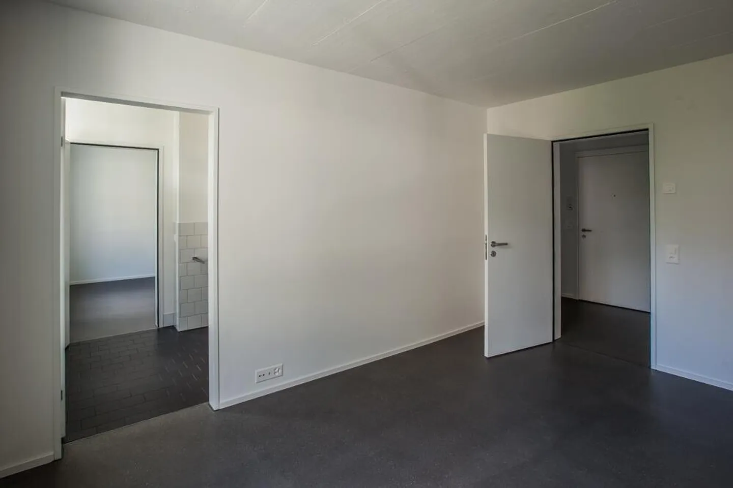 Gross und modern Wohnen mit zwei Terrassen - Foto 3 von 6