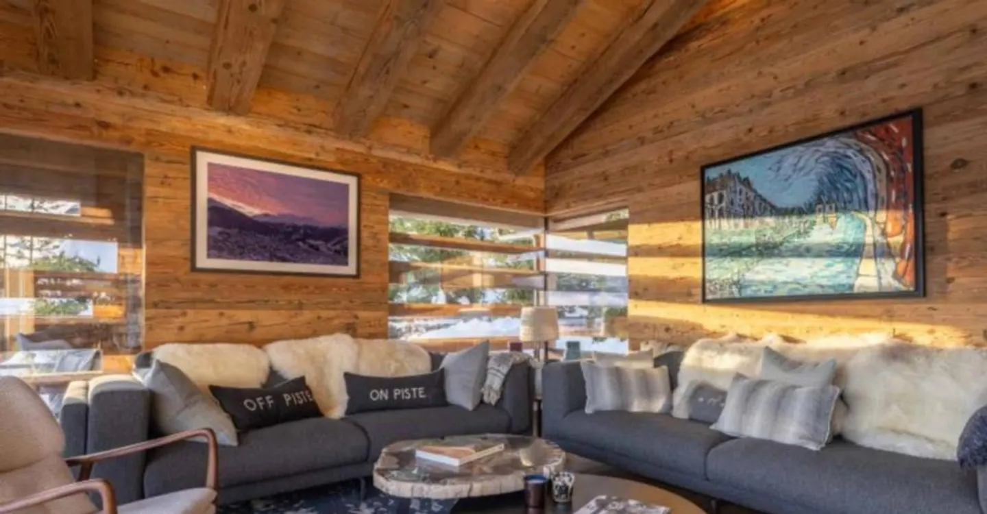 MAGNIFIQUE CHALET ALPIN - Photo 3 of 9