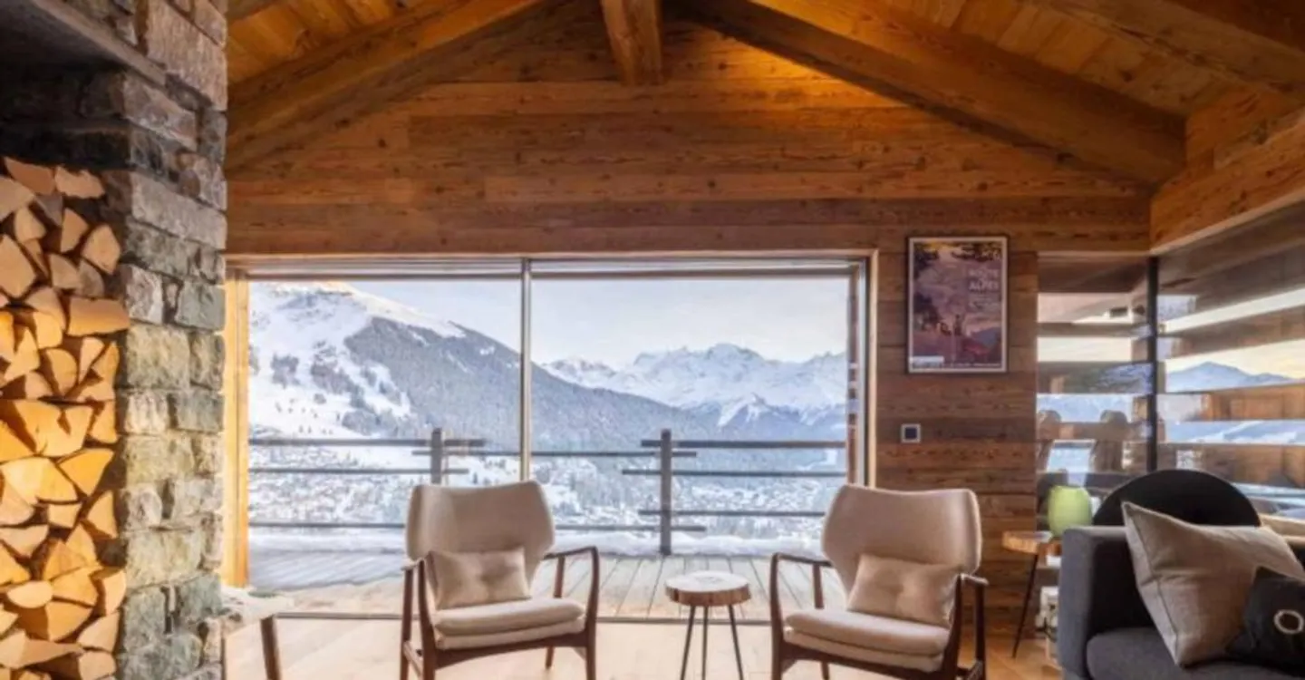 MAGNIFIQUE CHALET ALPIN - Photo 1 of 9