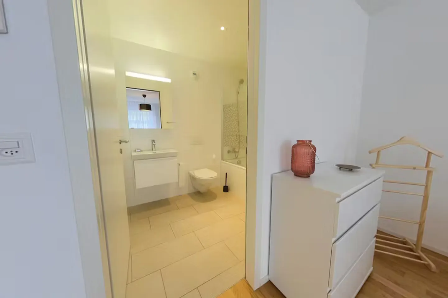 Charming Chalet Retreat - Photo 6 of 10