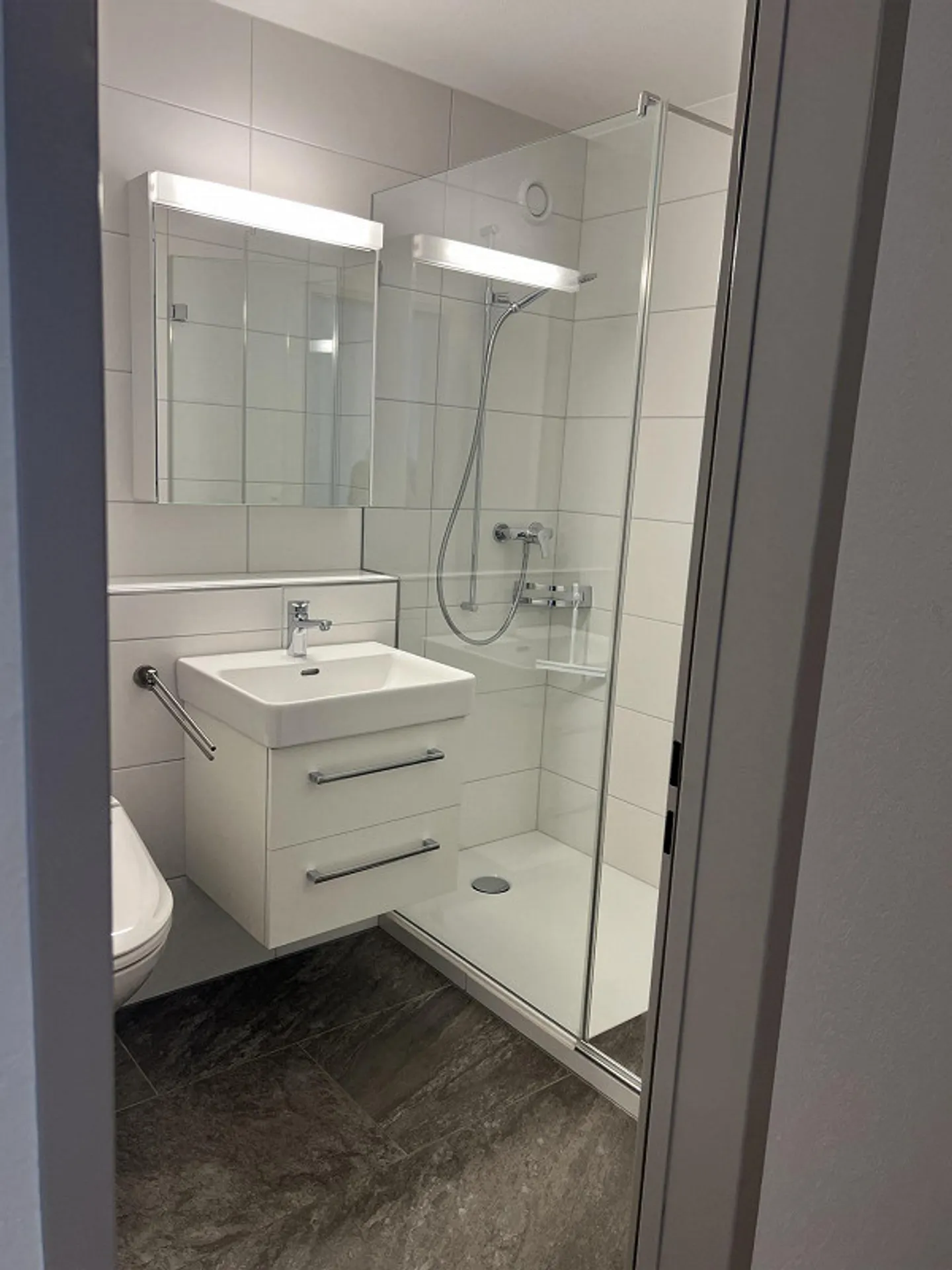 Appartamento 2.5 stanze appena ristrutturato in affitto - Foto 10 di 15