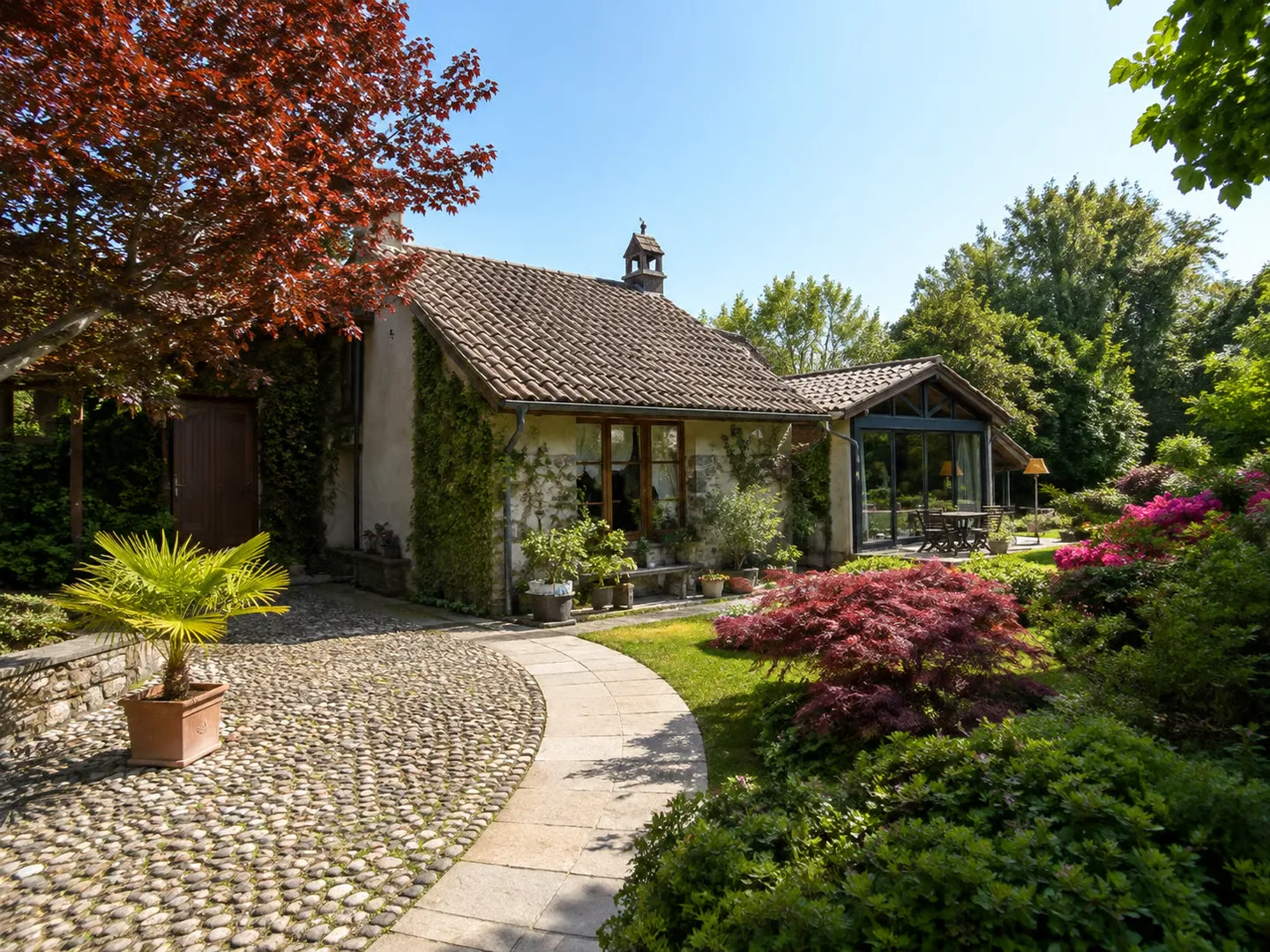Astano (Lugano) – Prestigious residence immersed in nature, between elegance and spirituality - Photo 1 of 29
