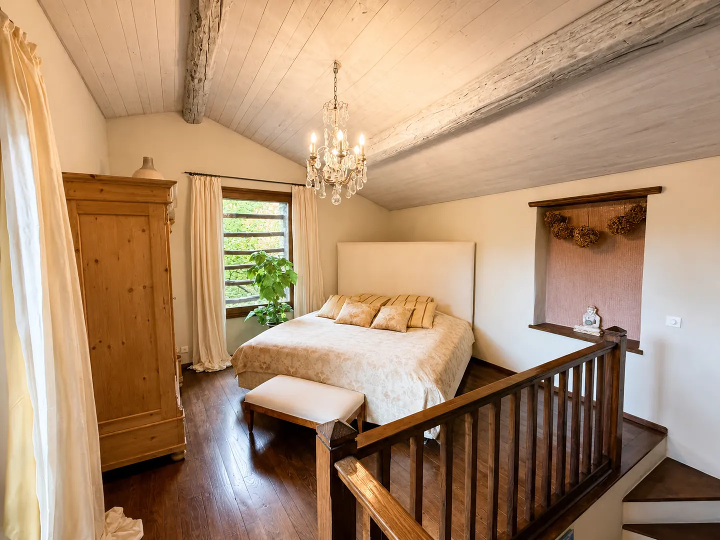Astano (Lugano) – Prestigious residence immersed in nature, between elegance and spirituality - Photo 15 of 29