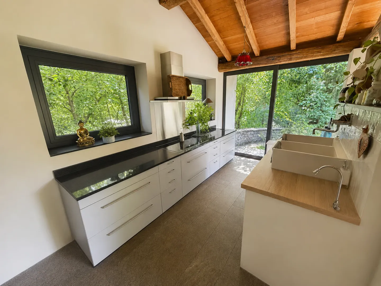 Astano (Lugano) – Prestigious residence immersed in nature, between elegance and spirituality - Photo 11 of 29