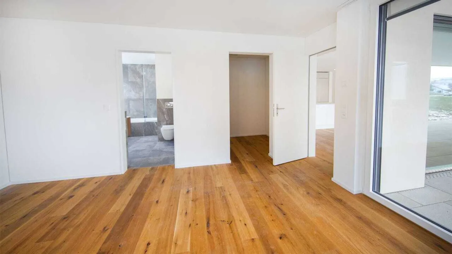 Luminoso appartamento di 4,5 stanze con layout ben progettato e grande balcone - Foto 8 di 11
